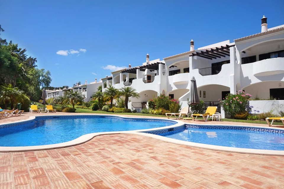 On site, Swimming pool, Swimming pool, Swimming pool, Family