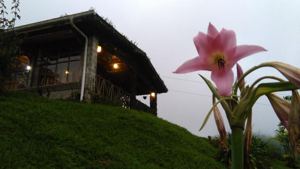 Finca Y Granja Loma Bonita Chalet in Cartago Province, Costa Rica