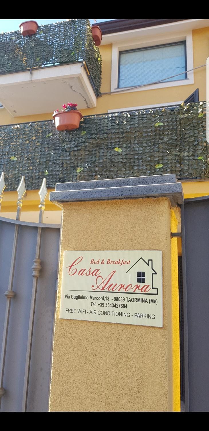 Casa Aurora Bed and Breakfast in Taormina