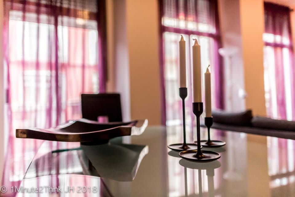 Living room, Decorative detail