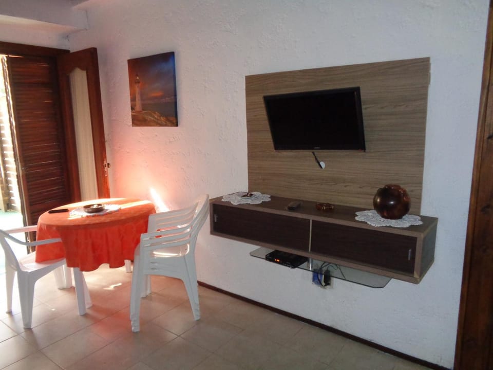 Spring, Living room, On site, Sunset