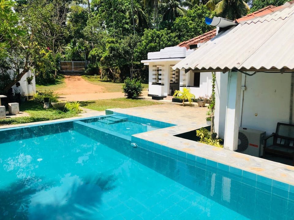 Cinnamon Estate Villa Bed and Breakfast in Southern Province