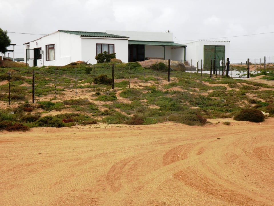 Patio, BBQ facilities, Garden, Beach, Pets, Sea view