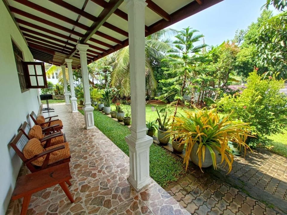 Dreams Villa Villa in Hikkaduwa