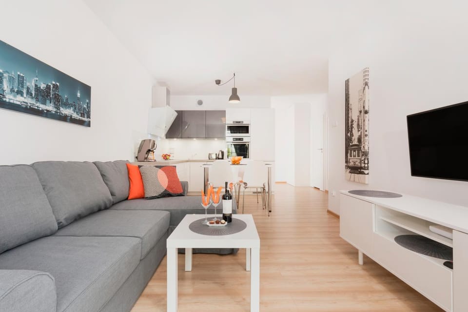 Living room, Photo of the whole room