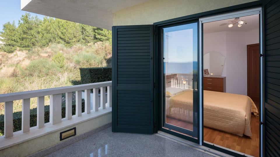 Balcony/Terrace, Bedroom