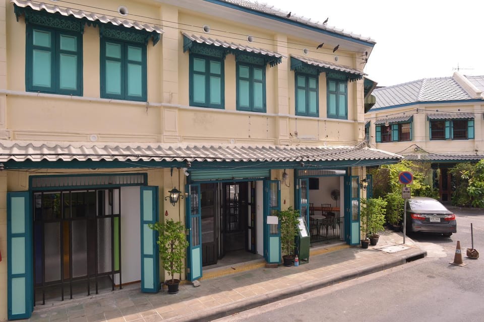 Facade/entrance