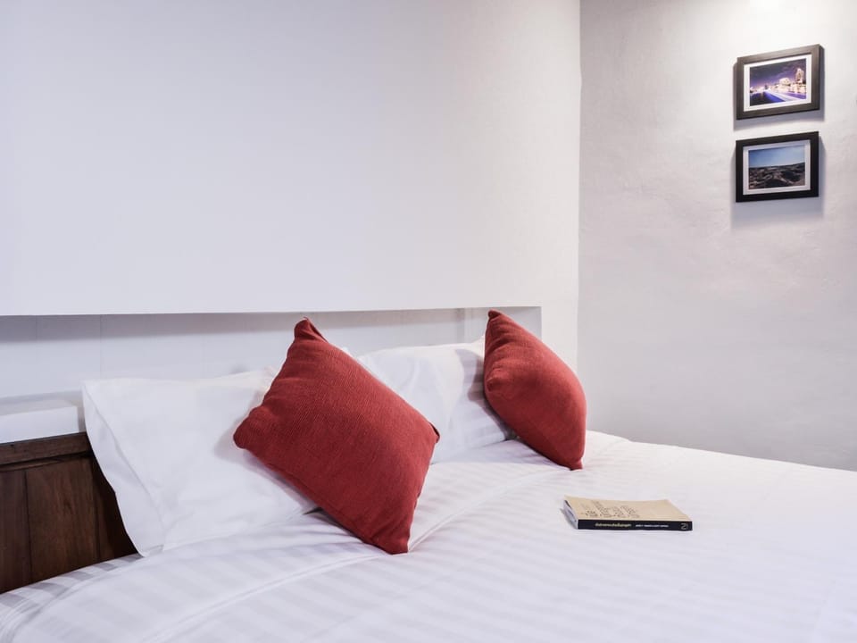Neighbor Phuthon Bed and Breakfast in Bangkok