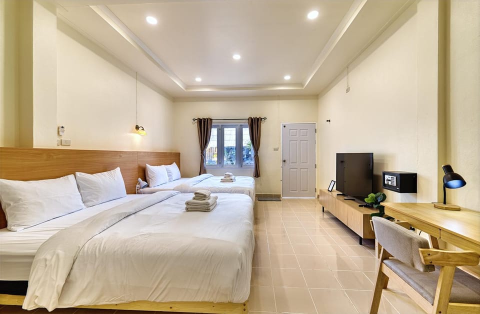 Bed, Photo of the whole room