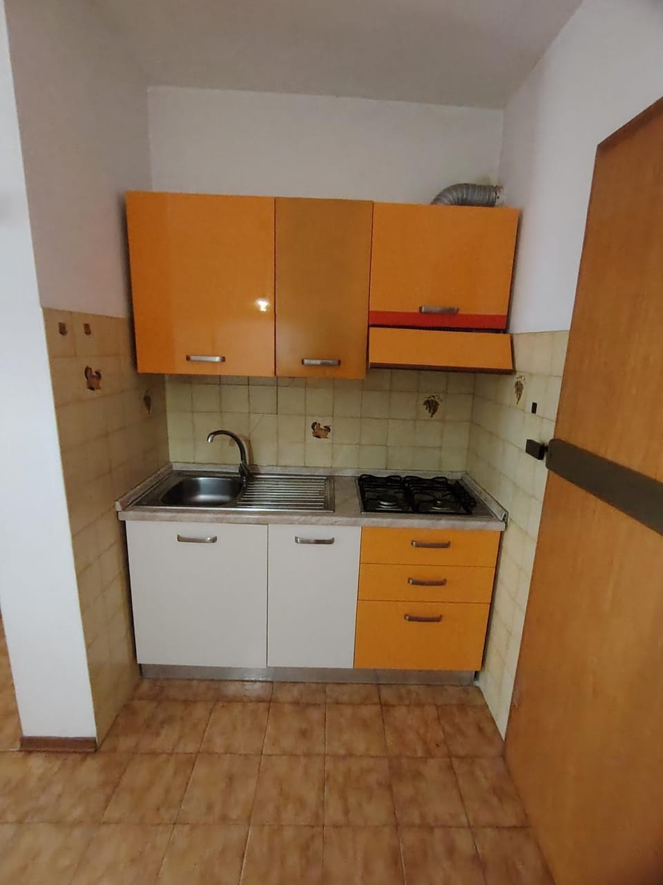 Kitchen or kitchenette, stove, kitchen