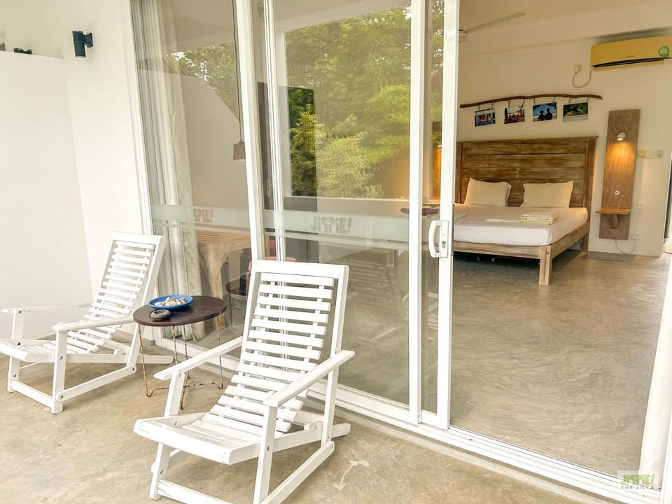 Jippie The Villa Hotel in Hikkaduwa