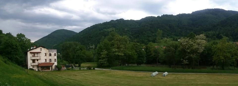 Glamping Zlata ribica Luxury tent in Friuli-Venezia Giulia