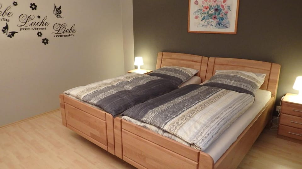 Bed, Decorative detail, Bedroom