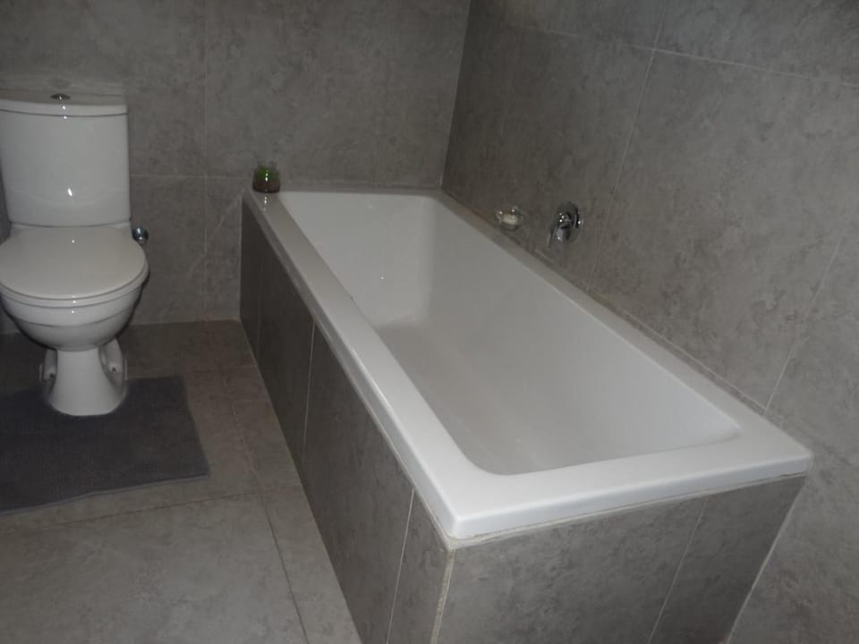 Bathroom, Bath