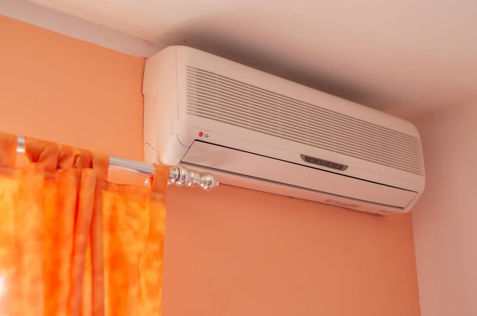 Living room, air conditioner