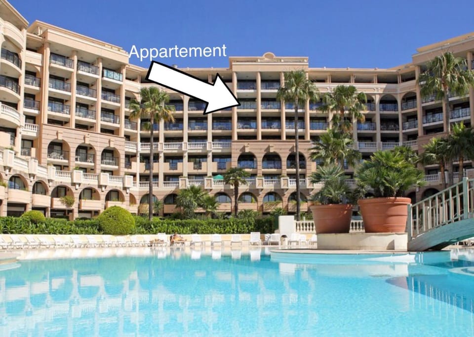 Facade/entrance, Pool view, Sea view