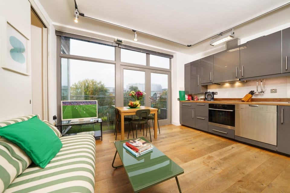 Saint Anns Apartment in City of Westminster