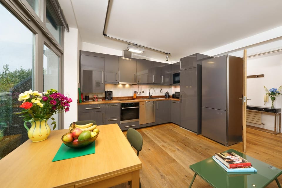 Saint Anns Apartment in City of Westminster