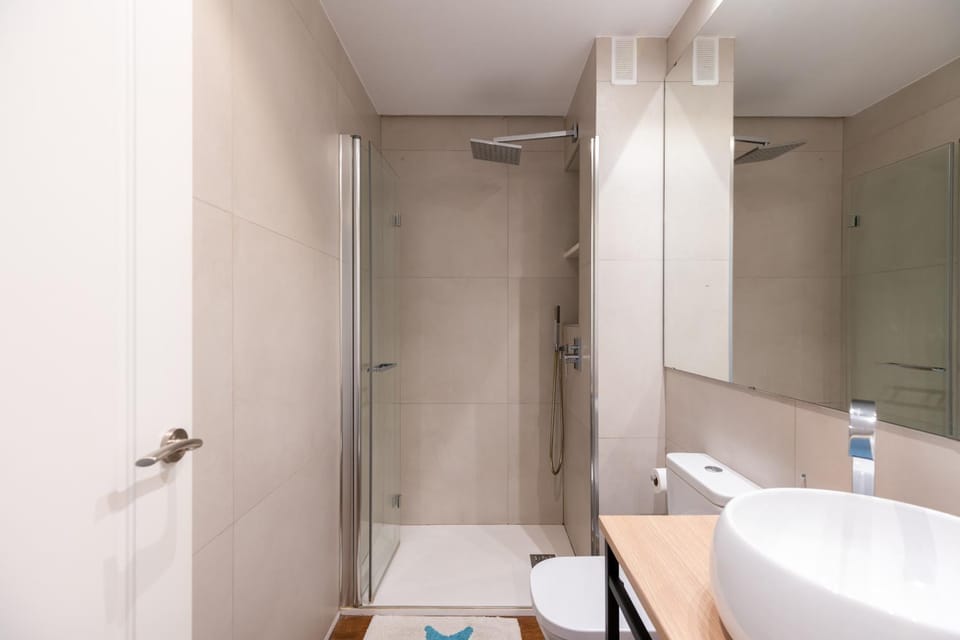 Shower, Bathroom