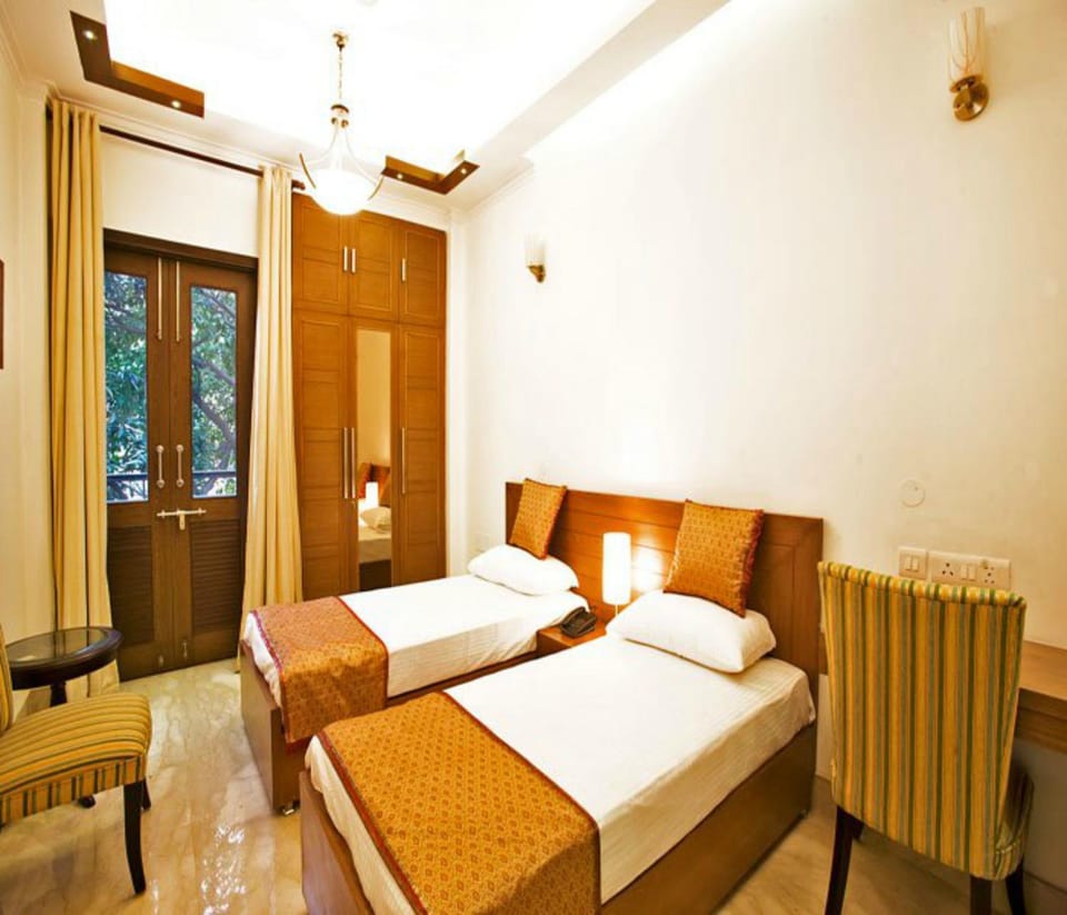 Evergreen Suites Bed and Breakfast in New Delhi