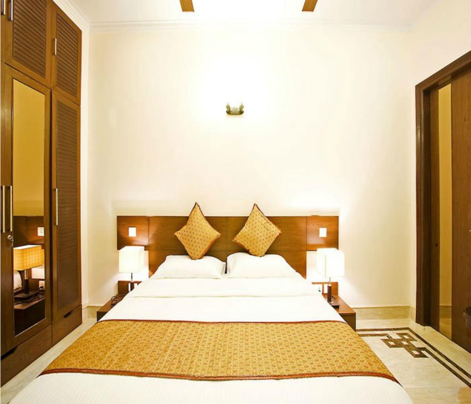 Evergreen Suites Bed and Breakfast in New Delhi