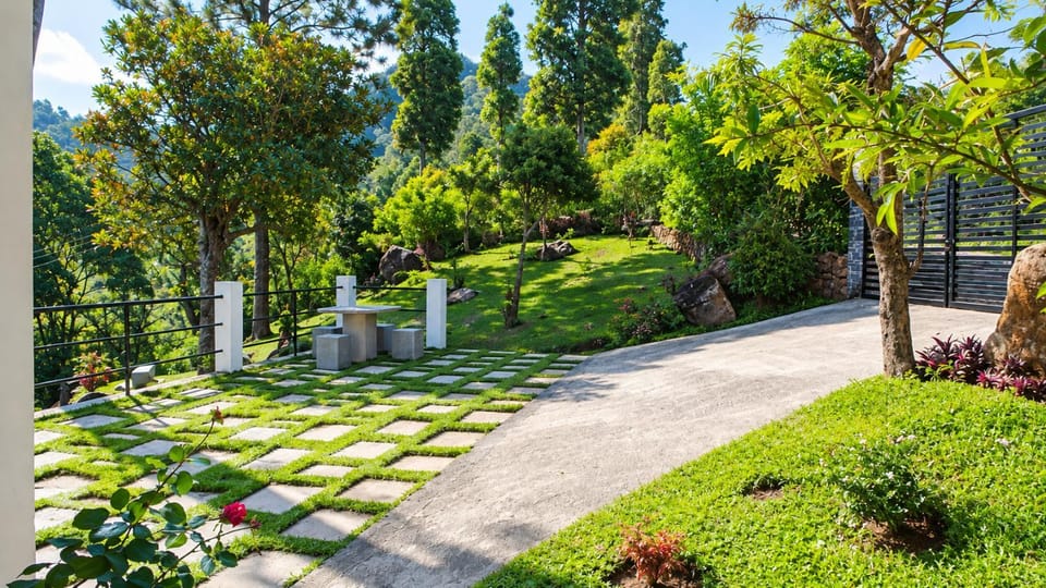 Garden, Garden view