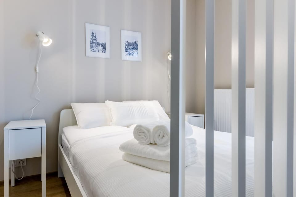 Bedroom, bunk bed