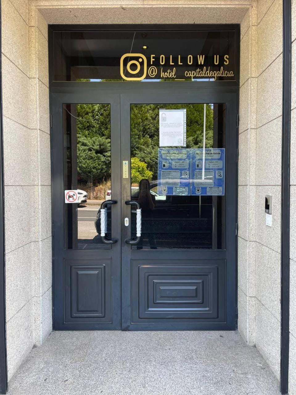 Facade/entrance, Property logo or sign, Text overlay