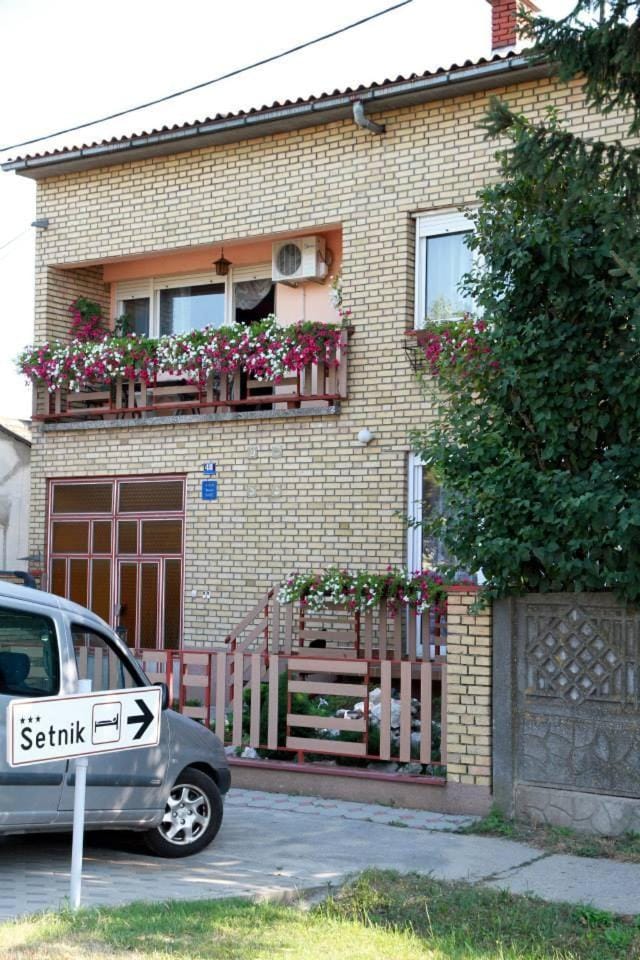 Setnik Guesthouse Bed and Breakfast in Croatia