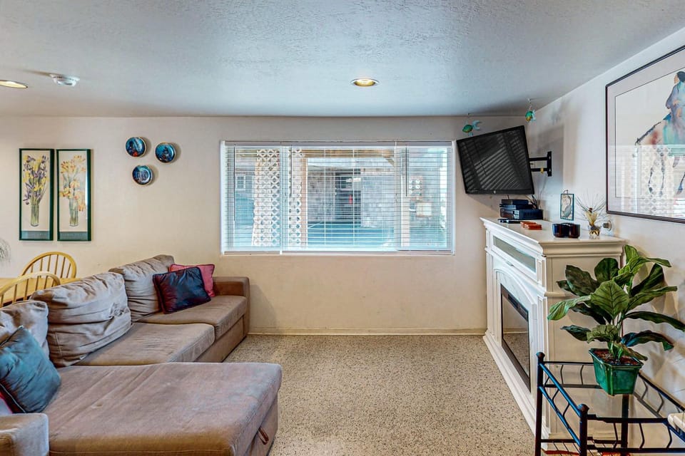 Flounder's Crib Condo House in Devils Lake