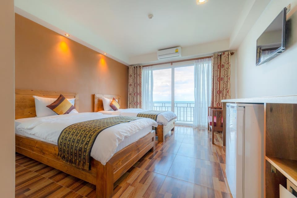 Balcony/Terrace, Photo of the whole room, Bedroom, Sea view