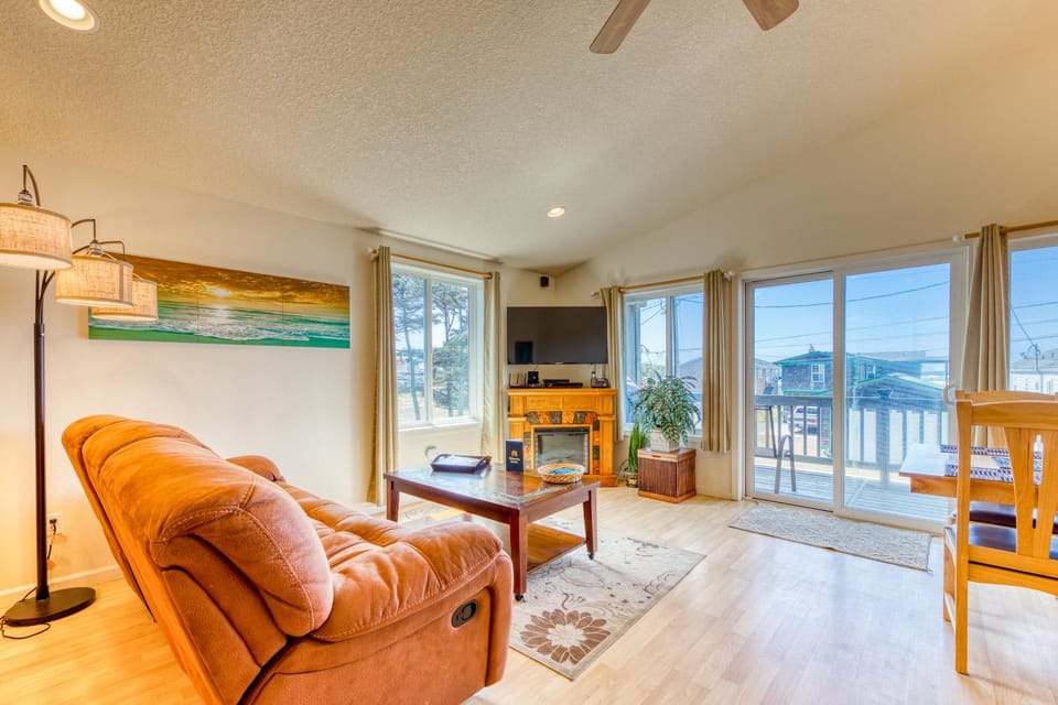 Park Place House in Rockaway Beach
