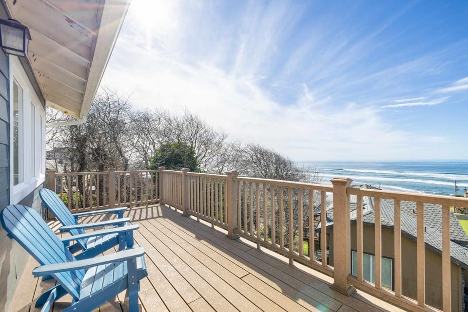 Annie's Windsong House in Lincoln City