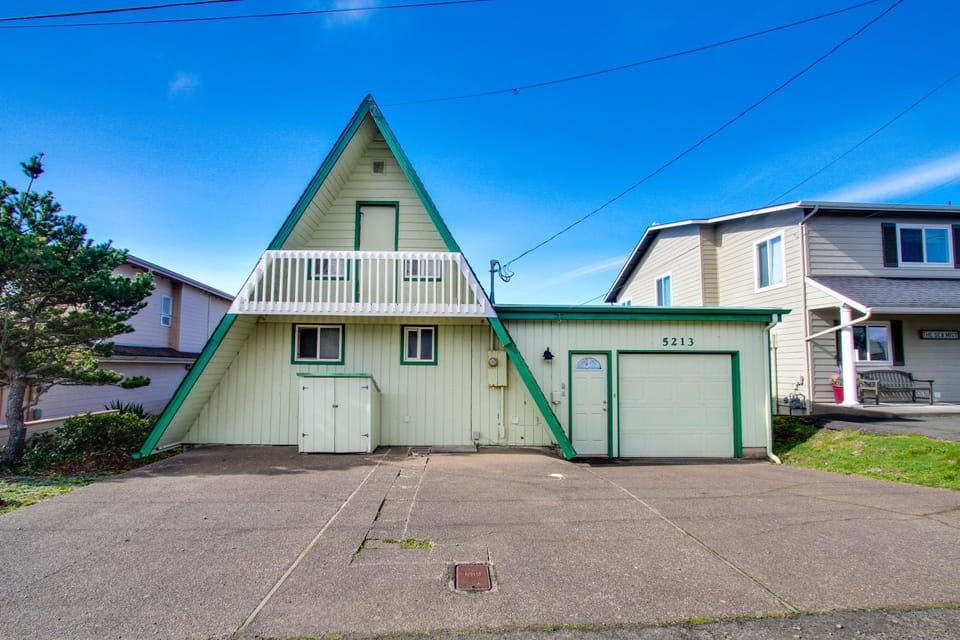 Pirate's Paradise House in Lincoln City