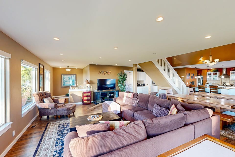 Crystal Rose Home House in Lincoln City