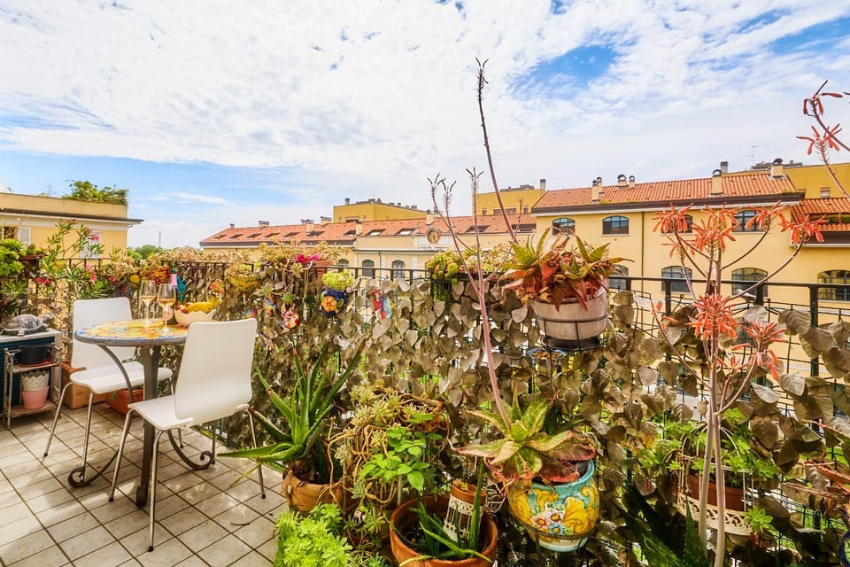 Balcony/Terrace, Balcony/Terrace