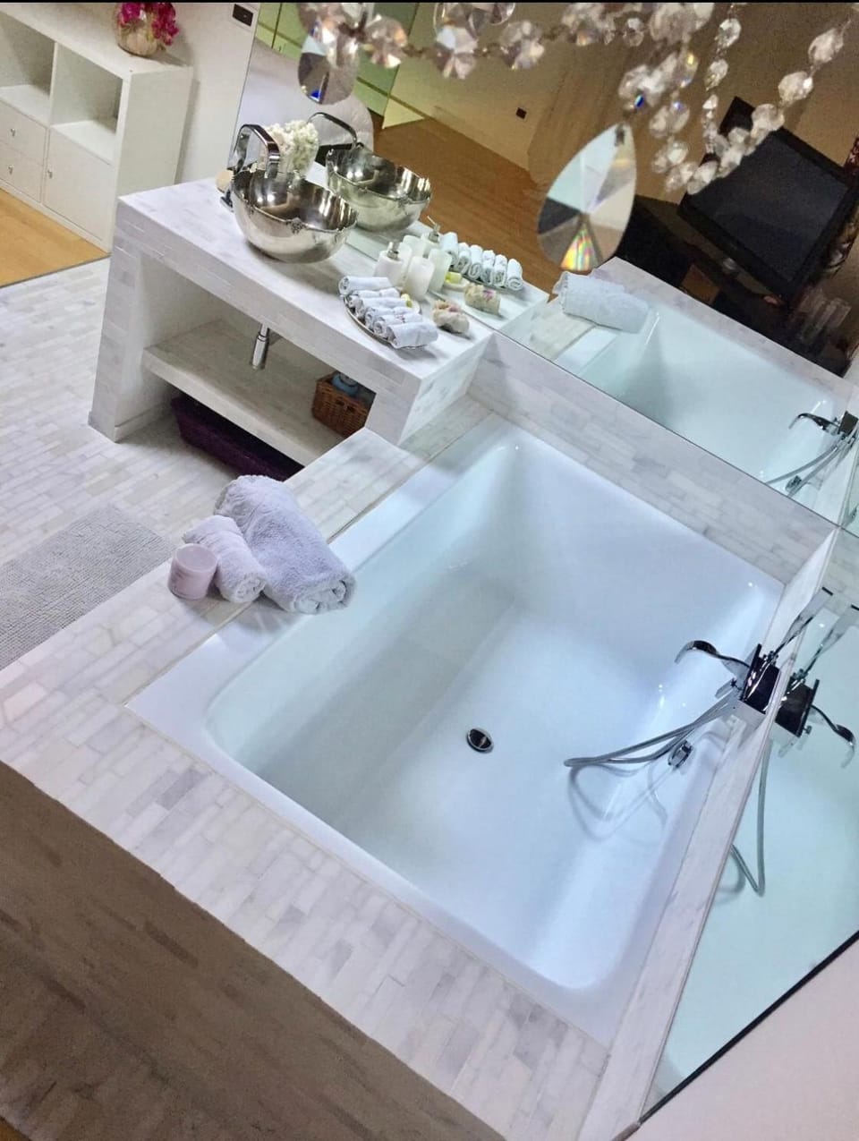 Bathroom, Bath