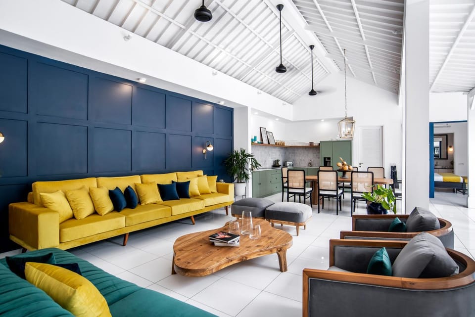 Living room, Seating area