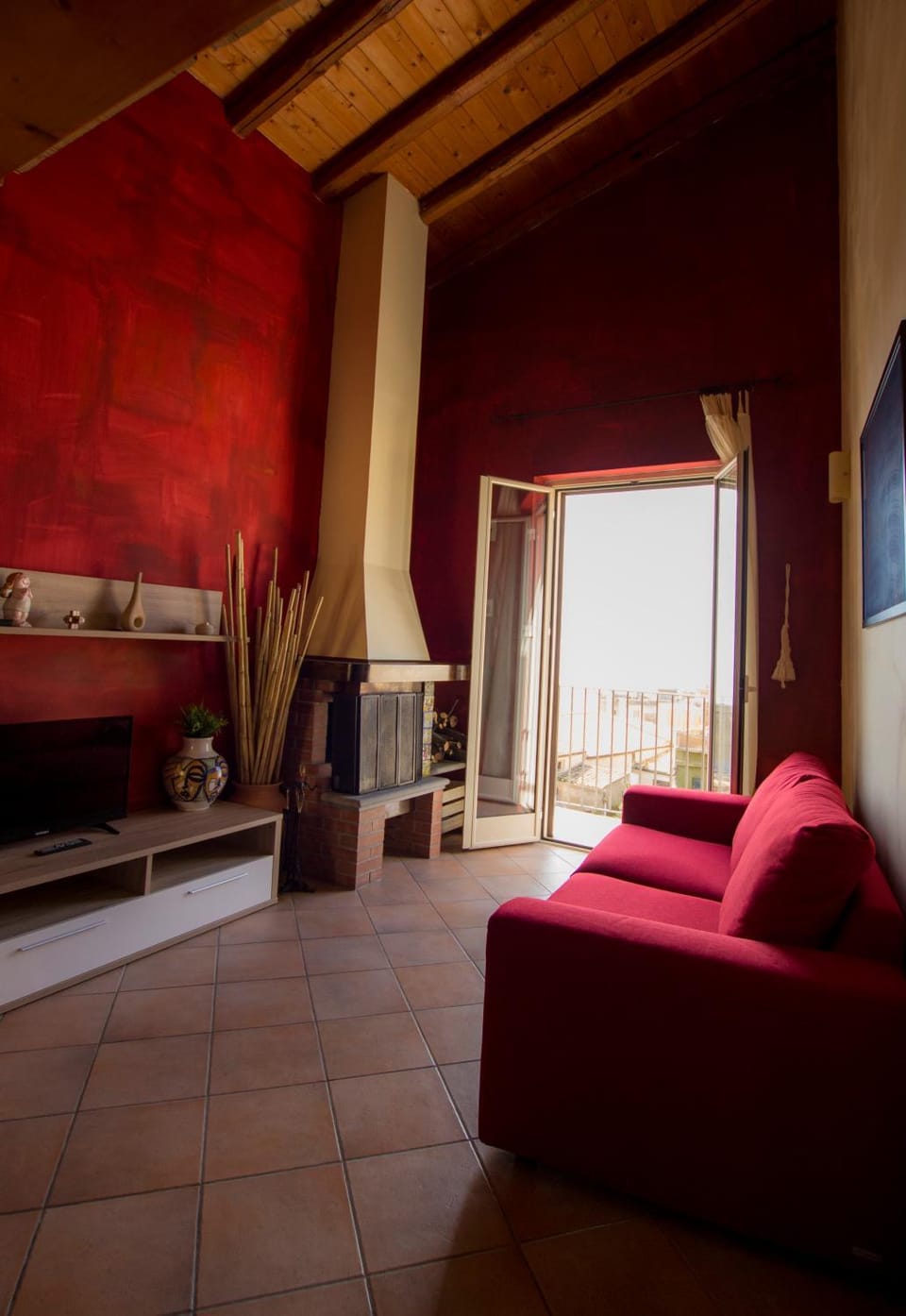 Communal lounge/ TV room, TV and multimedia, Living room, Other, Sea view