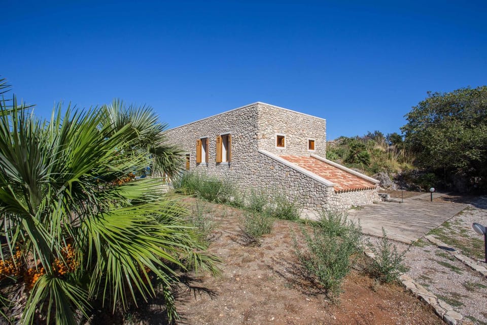 Facade/entrance, Garden view