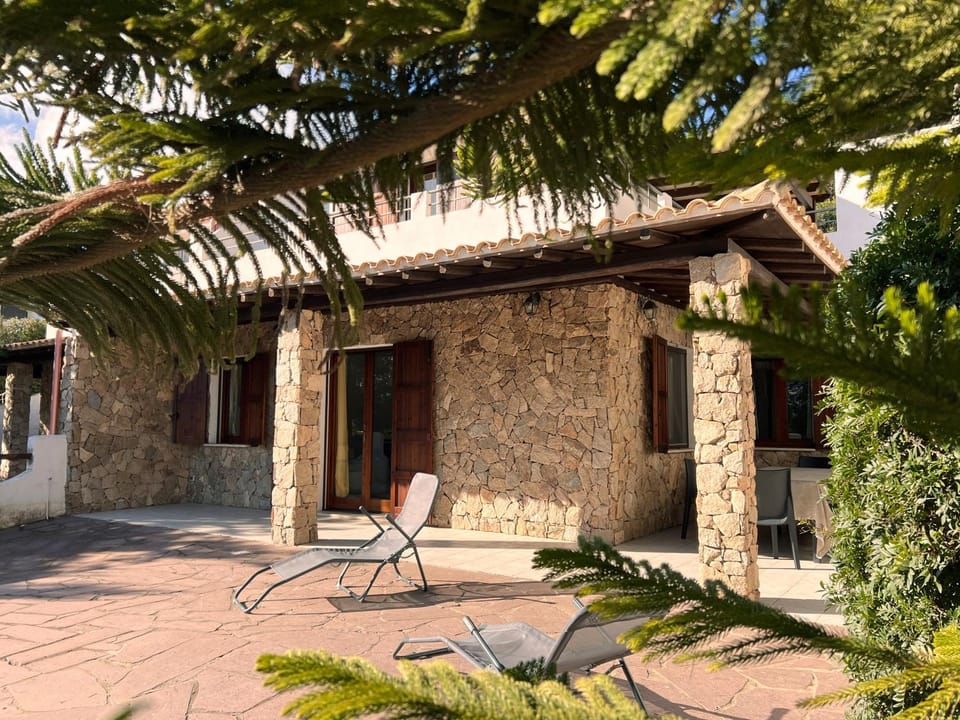 Property building, View (from property/room), Garden view, Mountain view, Sea view