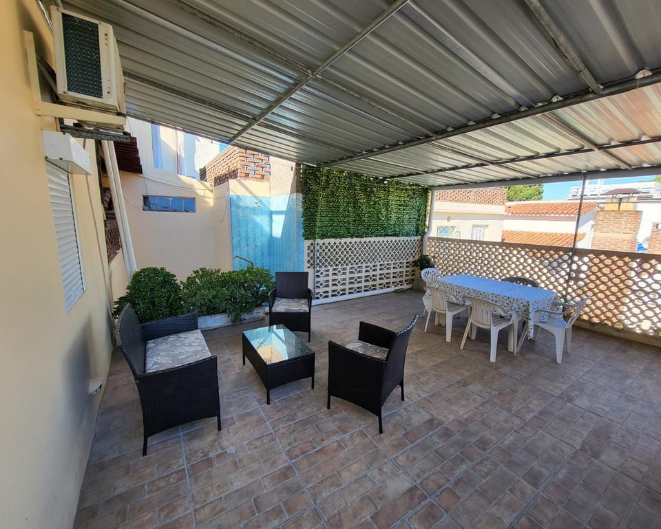 Shower, Patio, BBQ facilities, BBQ facilities, Balcony/Terrace, Balcony/Terrace