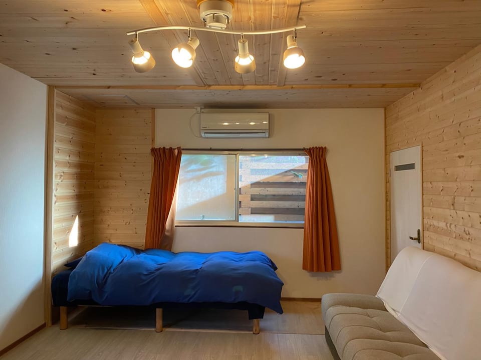 GUESTHOUSE mame庵 Bed and Breakfast in Hyogo Prefecture