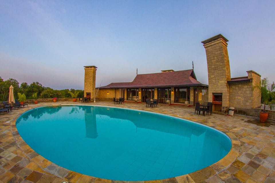 Swimming pool