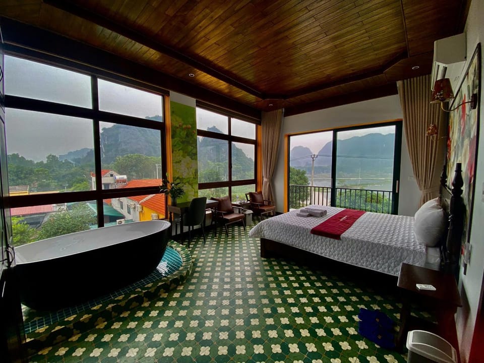 Bed, Natural landscape, View (from property/room), Balcony/Terrace, Photo of the whole room, Bedroom, Mountain view