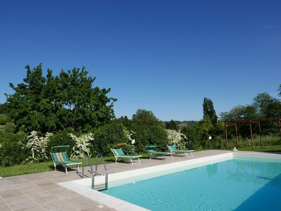Swimming pool, Swimming pool