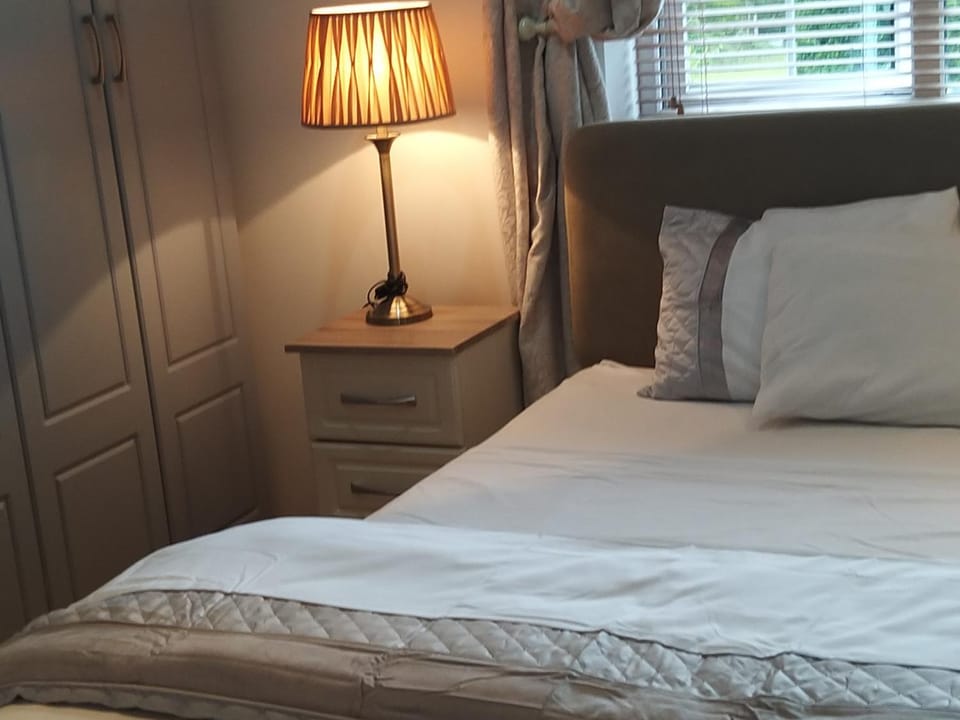 Westhouse Cafe N39 E0A6 Bed and Breakfast in Longford