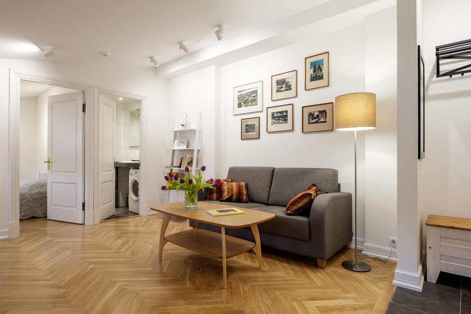 Living room, Photo of the whole room, Seating area