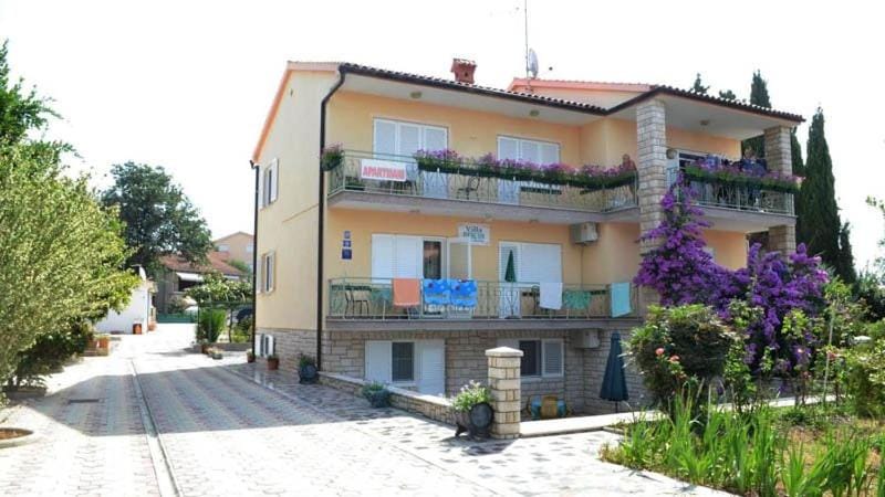 Villa Bencun Apartment in Medulin