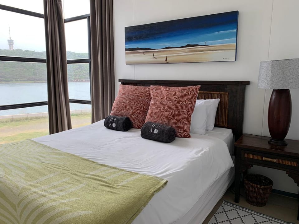 Bed, Bedroom, Sea view